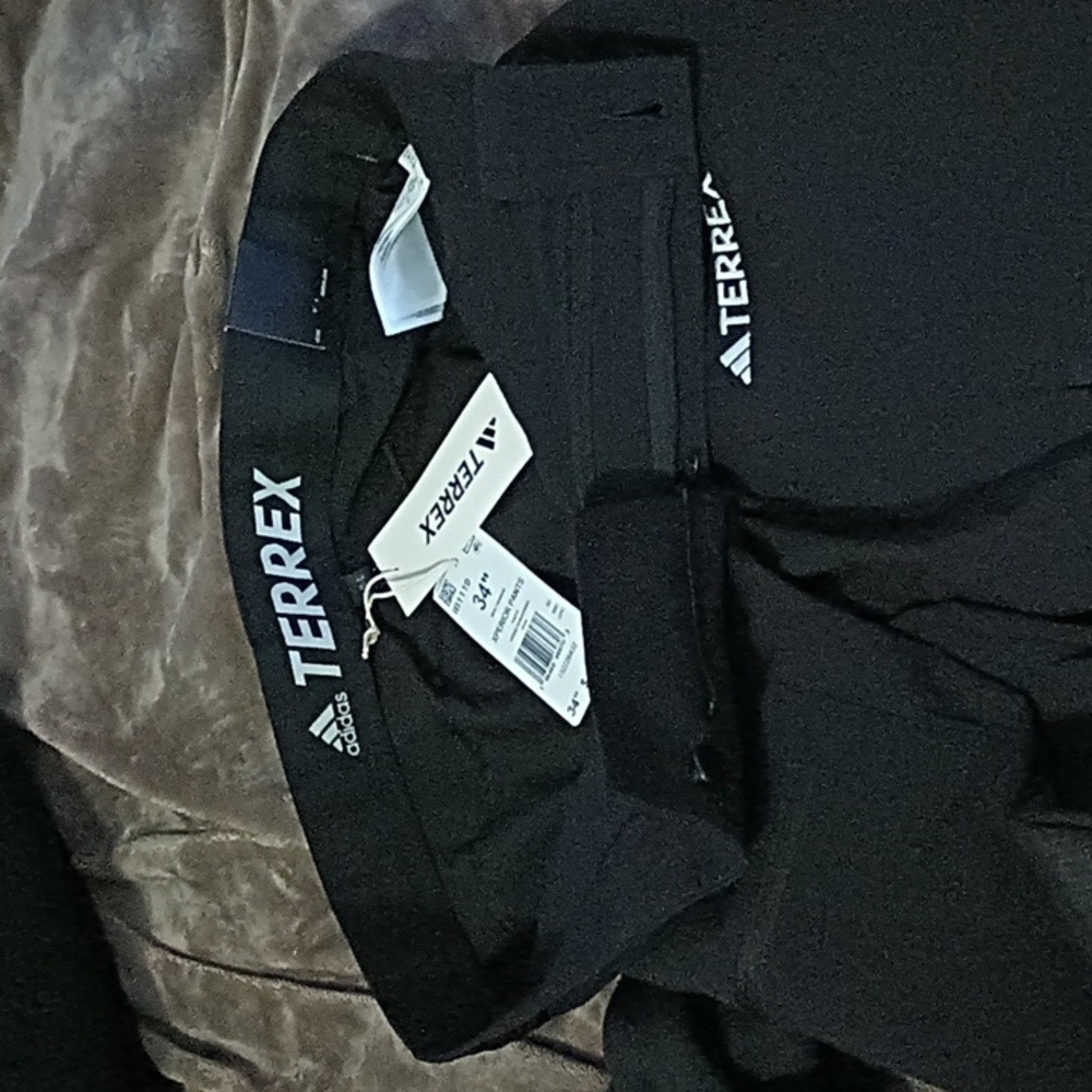 Adidas pants - Picture 4 of 4